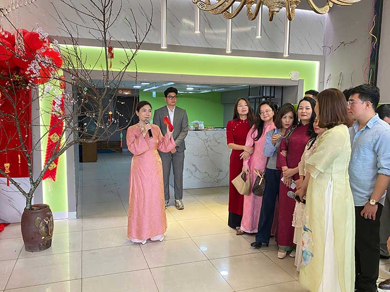 Tổng Giám đốc Nguyễn Thị Phương Chi đã gửi lời chúc Tết đến toàn thể công ty.